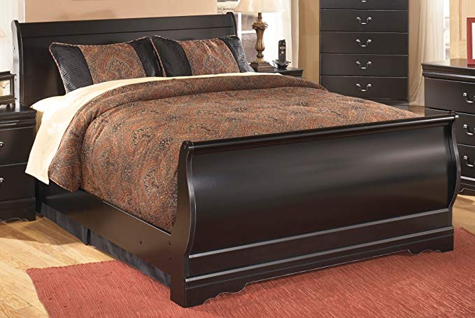 Signature Design by Ashley - Huey Vineyard Queen Sleigh Bed